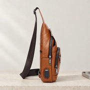 Sacoche bandoulière homme marron vue de profil avec port USB