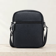 Dos de la sacoche homme cuir noire avec poche zippée